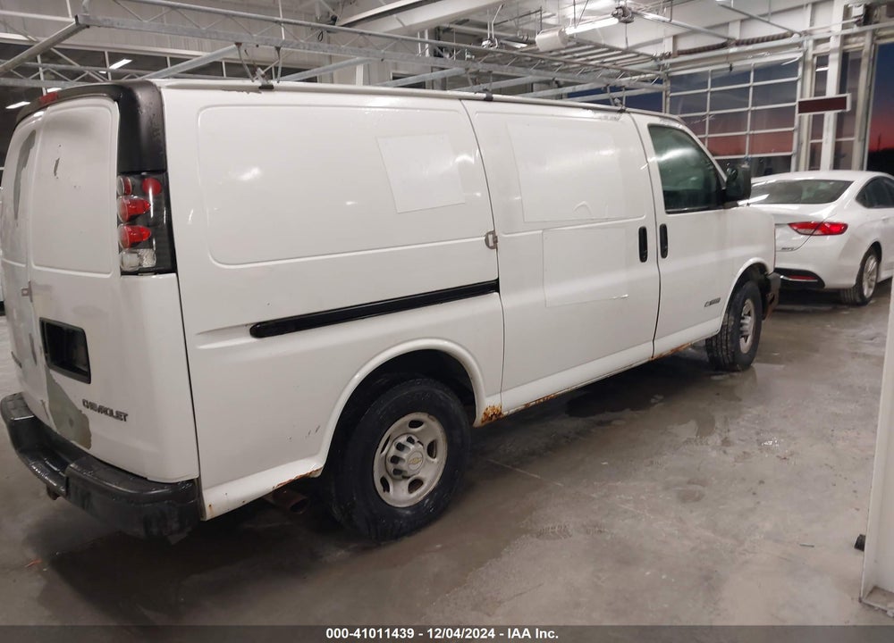 2005 CHEVROLET EXPRESS VIN: 1GCHG35V151206918