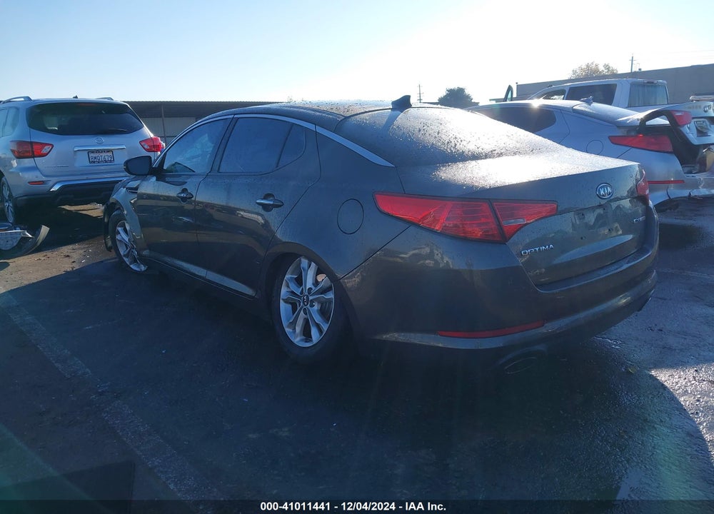 2011 KIA OPTIMA EX TURBO VIN: KNAGN4A60B5135458
