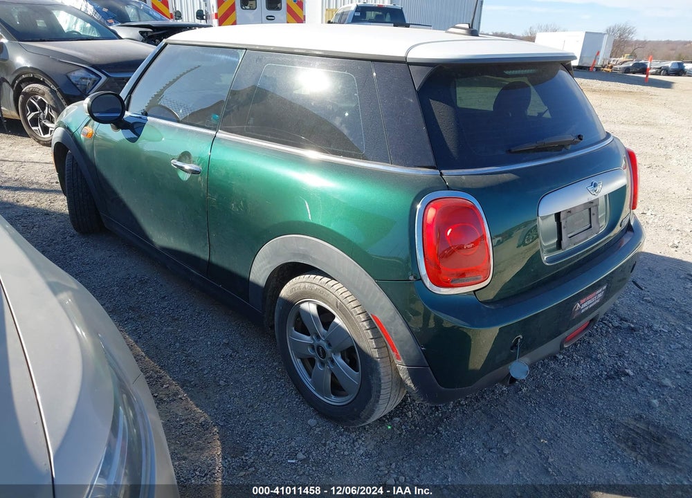 2015 MINI HARDTOP COOPER VIN: WMWXM5C52F3A59825