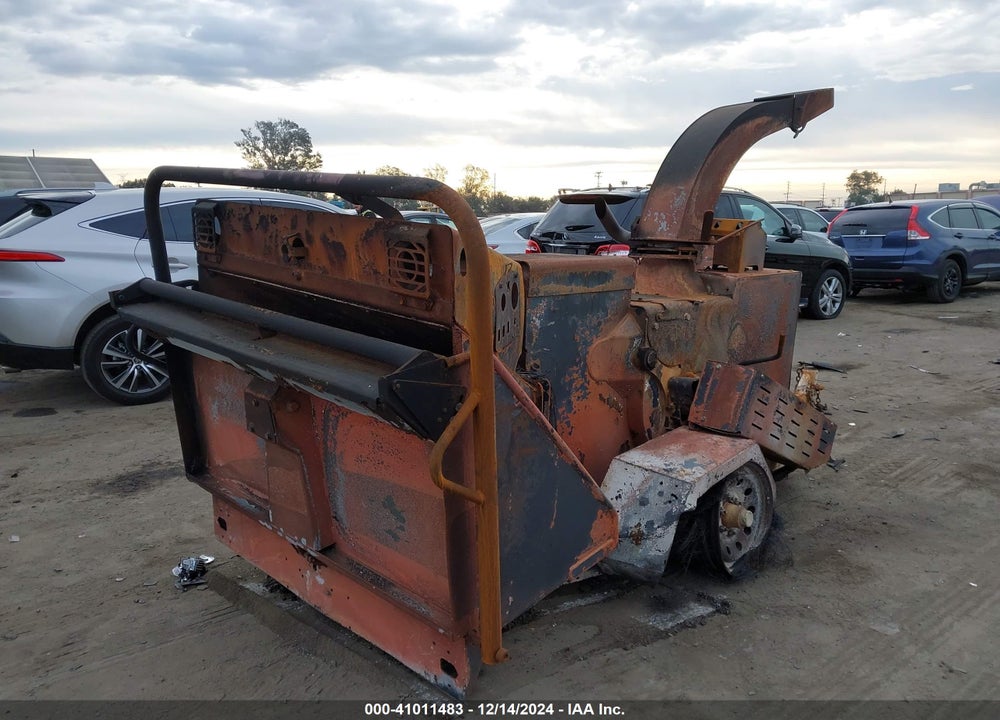 2016 VERMEER MFG. CO. --- VIN: 1VRY11199G1023347