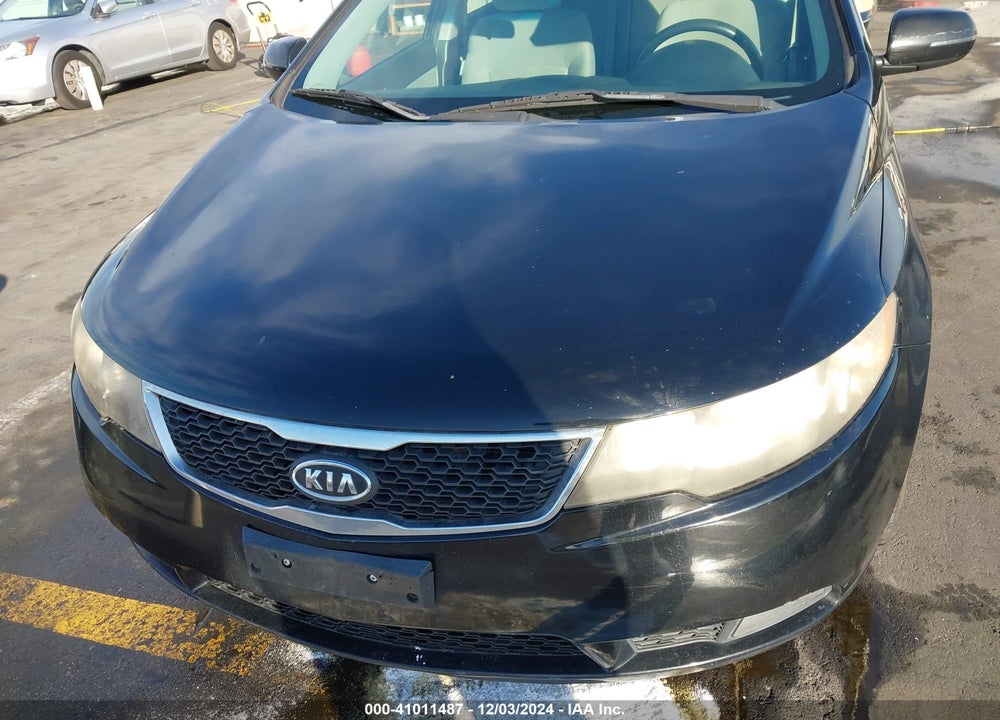 2011 KIA FORTE EX VIN: KNAFU4A25B5316826