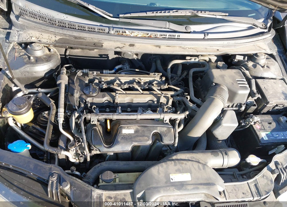 2011 KIA FORTE EX VIN: KNAFU4A25B5316826