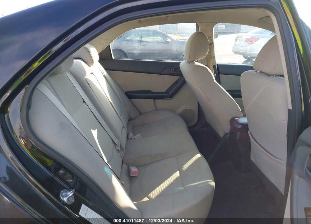 2011 KIA FORTE EX VIN: KNAFU4A25B5316826