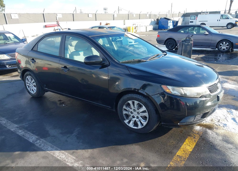 2011 KIA FORTE EX VIN: KNAFU4A25B5316826