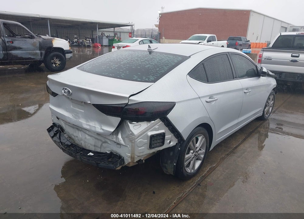 2017 HYUNDAI ELANTRA SE VIN: KMHD84LF7HU227946