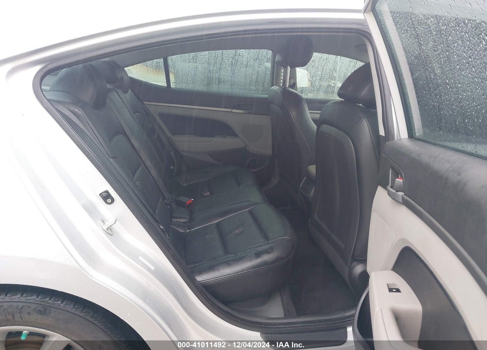 2017 HYUNDAI ELANTRA SE VIN: KMHD84LF7HU227946