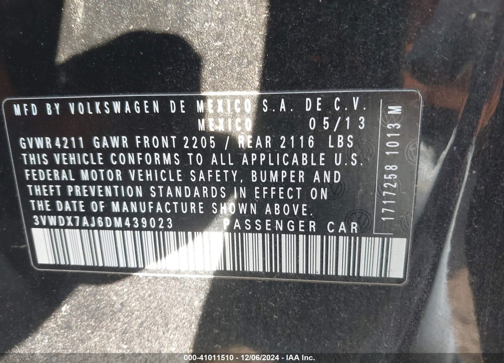 2013 VOLKSWAGEN JETTA VIN: 3VWDX7AJ6DM439023