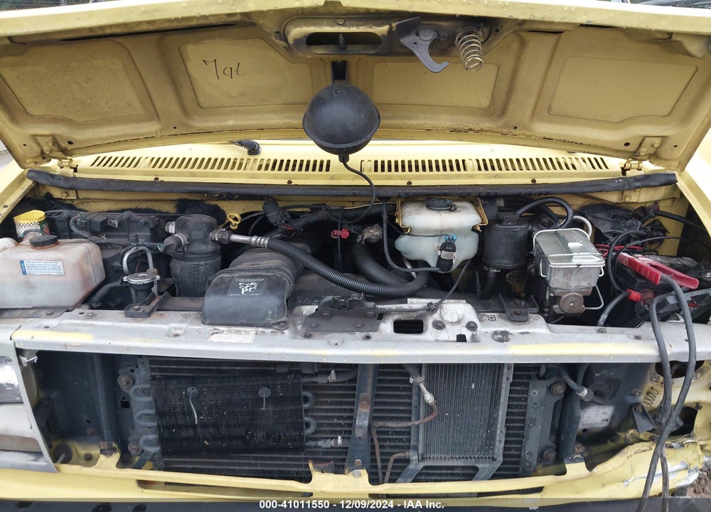1996 GMC CUTAWAY VAN G3500 VIN: 1GDJG31K7TF850738