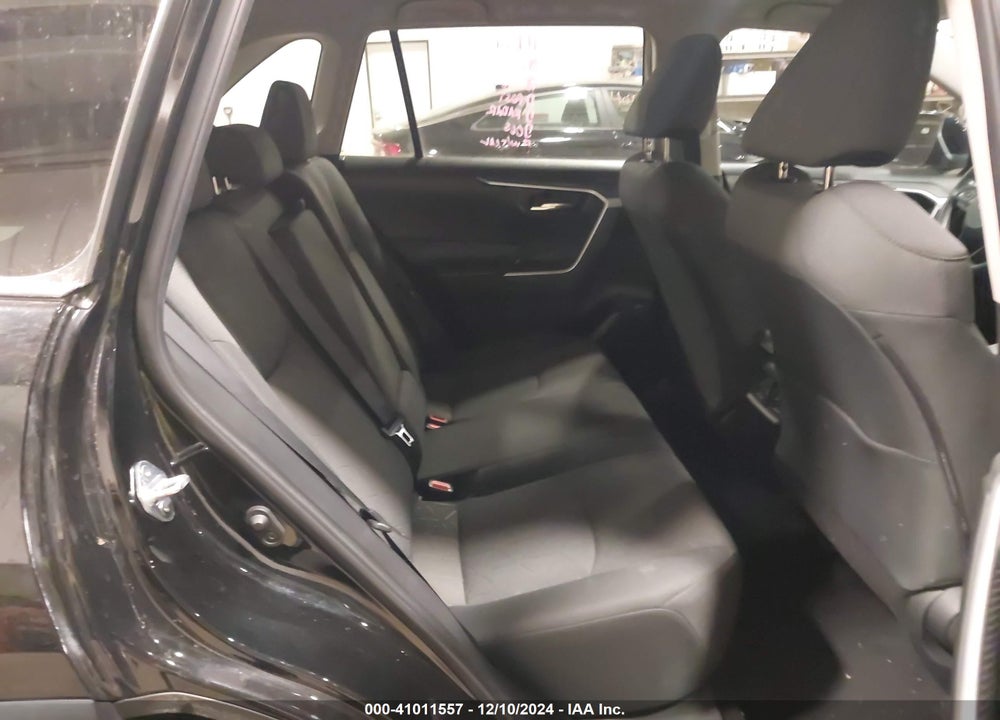 2022 TOYOTA RAV4 XLE VIN: 2T3P1RFV3NW285847