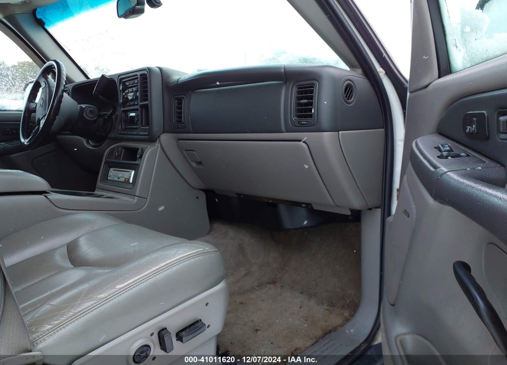 2003 CHEVROLET TAHOE LT VIN: 1GNEK13Z03J261960