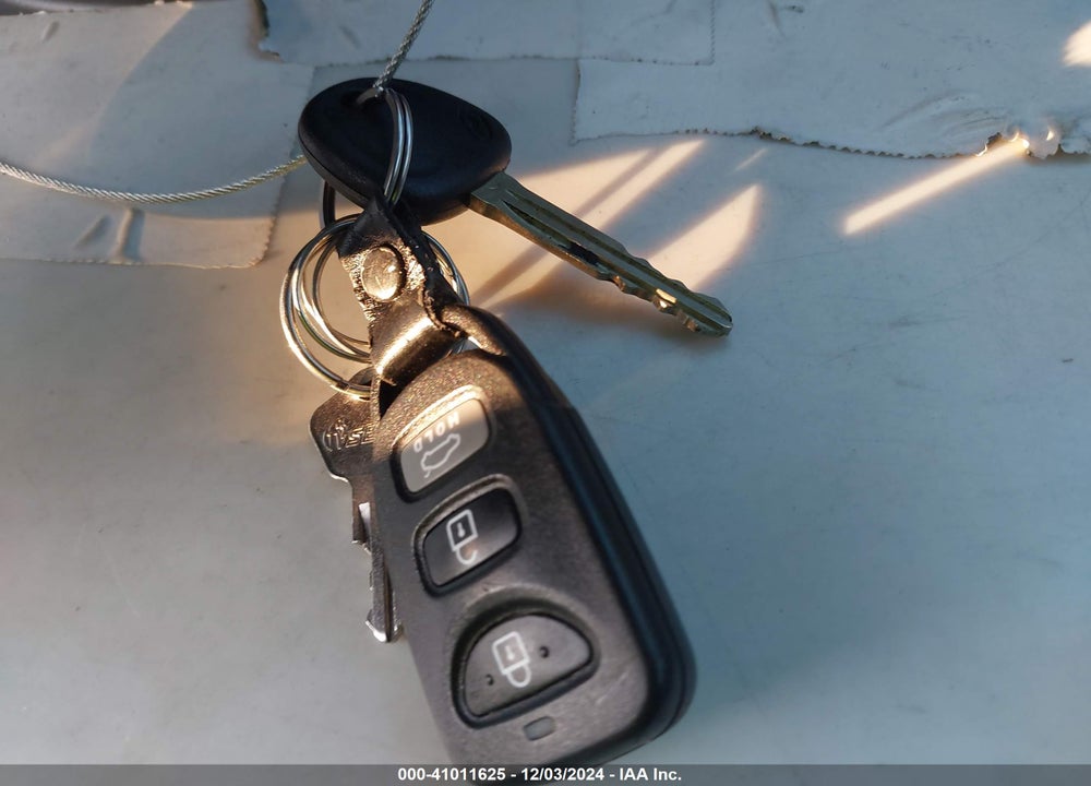 2017 HYUNDAI ELANTRA SE VIN: KMHD74LF2HU407550