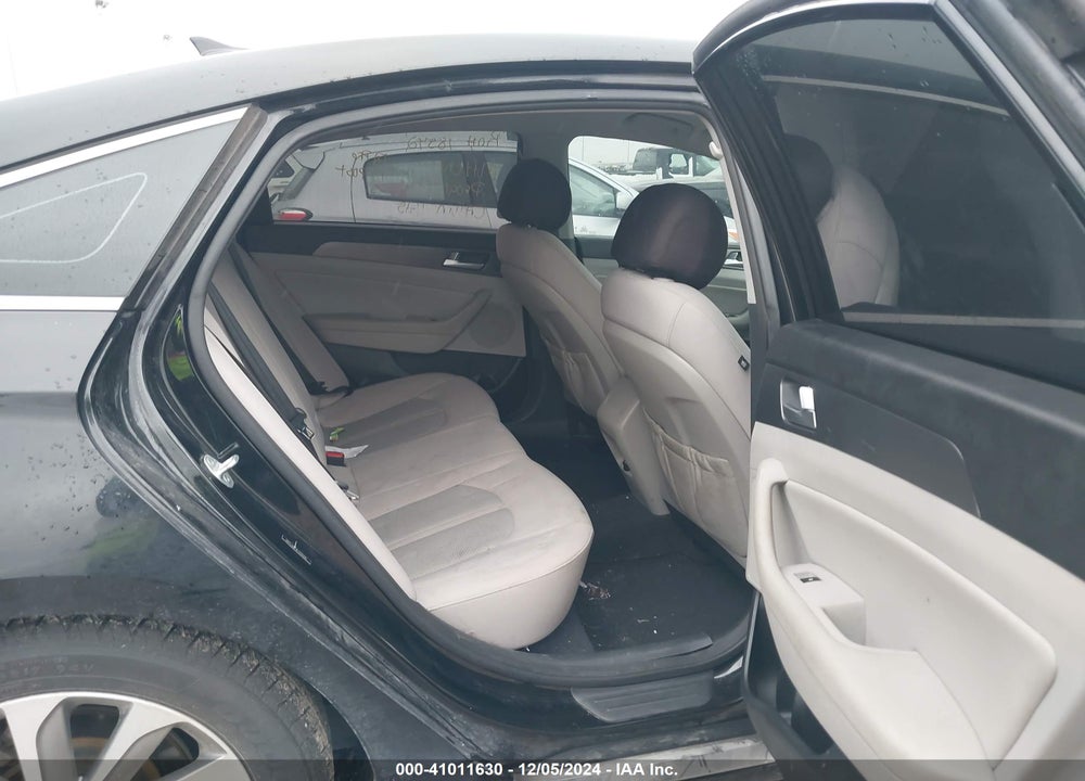 2015 HYUNDAI SONATA SPORT VIN: 5NPE34AF9FH220482