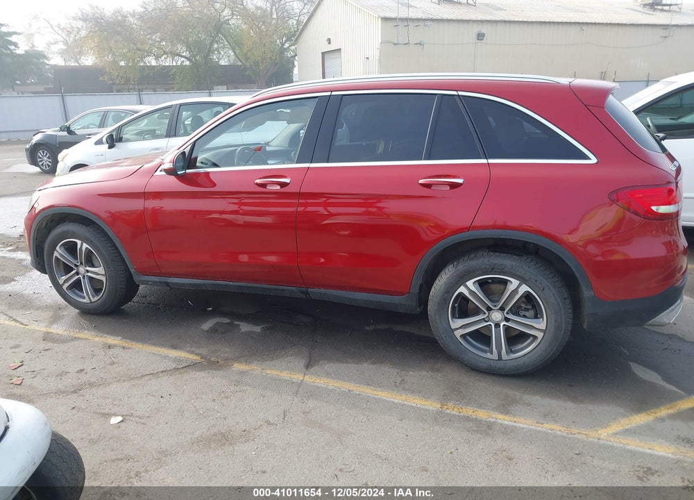 2016 MERCEDES-BENZ GLC 300 4MATIC VIN: WDC0G4KB8GF047554