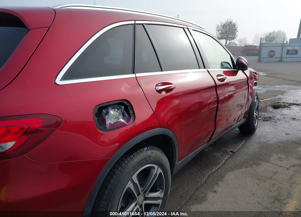 2016 MERCEDES-BENZ GLC 300 4MATIC VIN: WDC0G4KB8GF047554