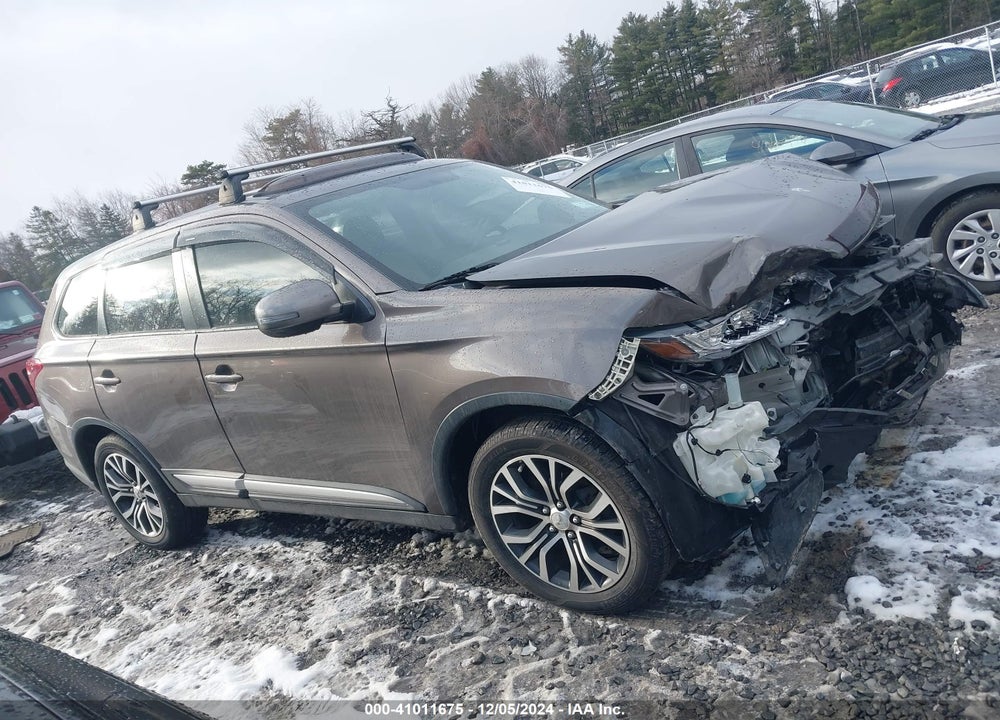 2017 MITSUBISHI OUTLANDER VIN: JA4AD3A37HZ038510
