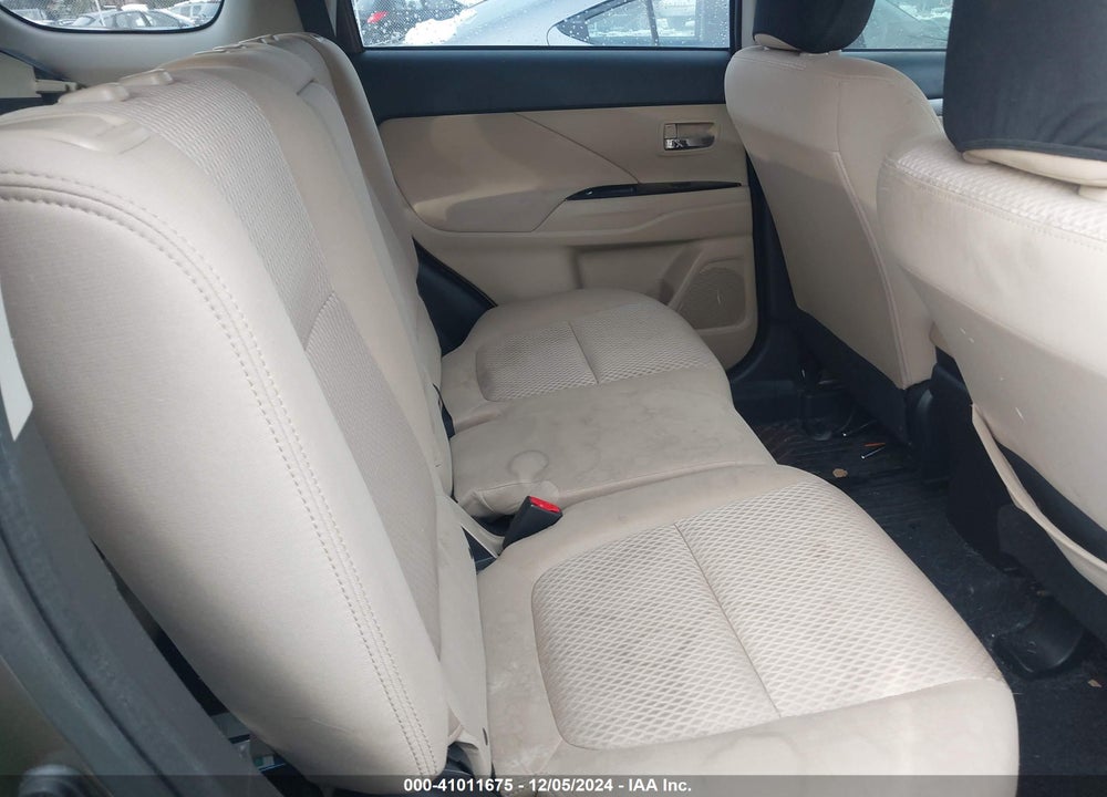 2017 MITSUBISHI OUTLANDER VIN: JA4AD3A37HZ038510
