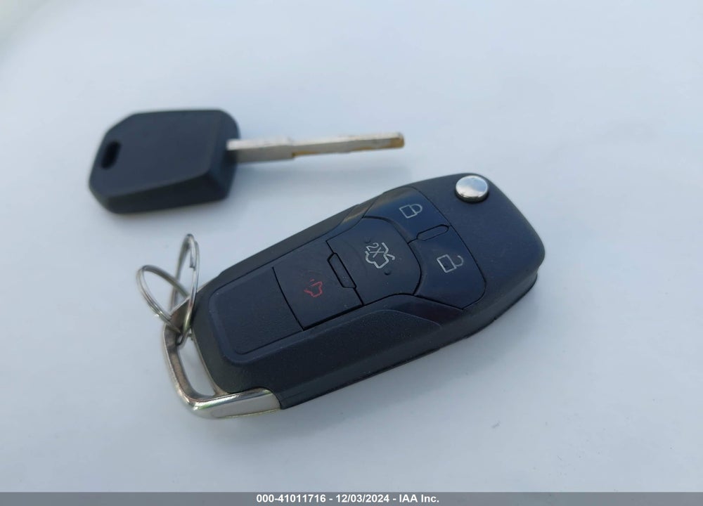 2016 FORD FUSION SE VIN: 3FA6P0H77GR330239