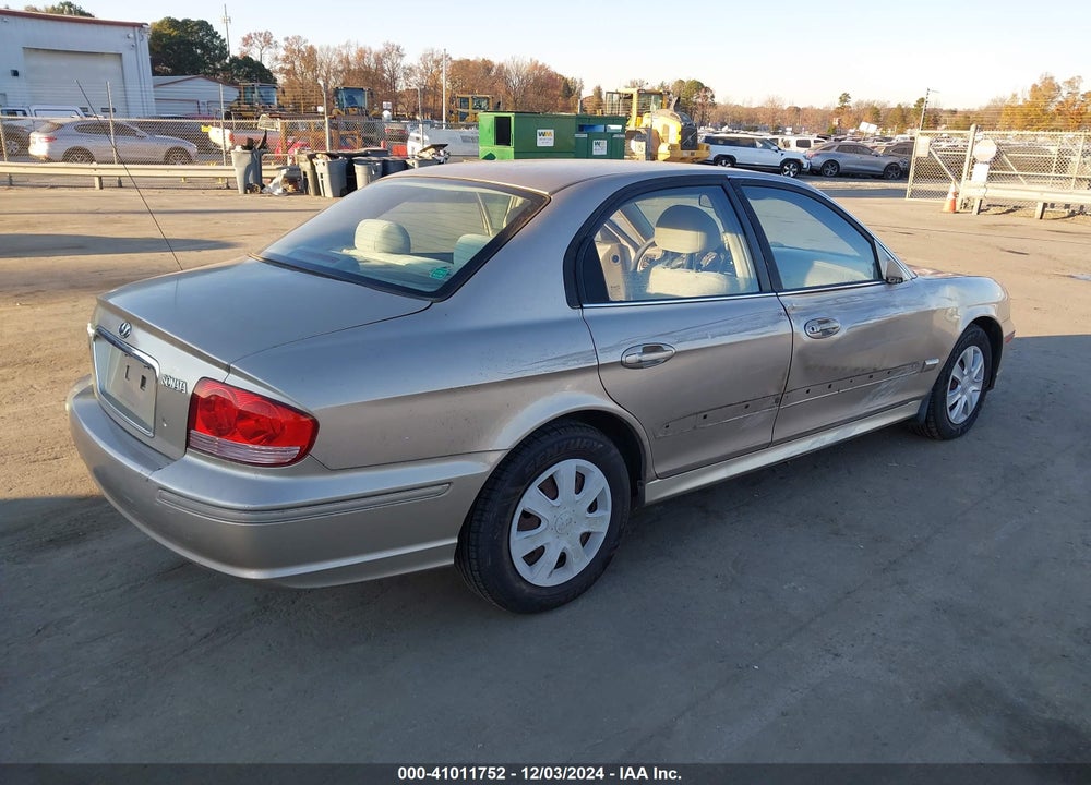 2005 HYUNDAI SONATA GL VIN: KMHWF25S25A163101