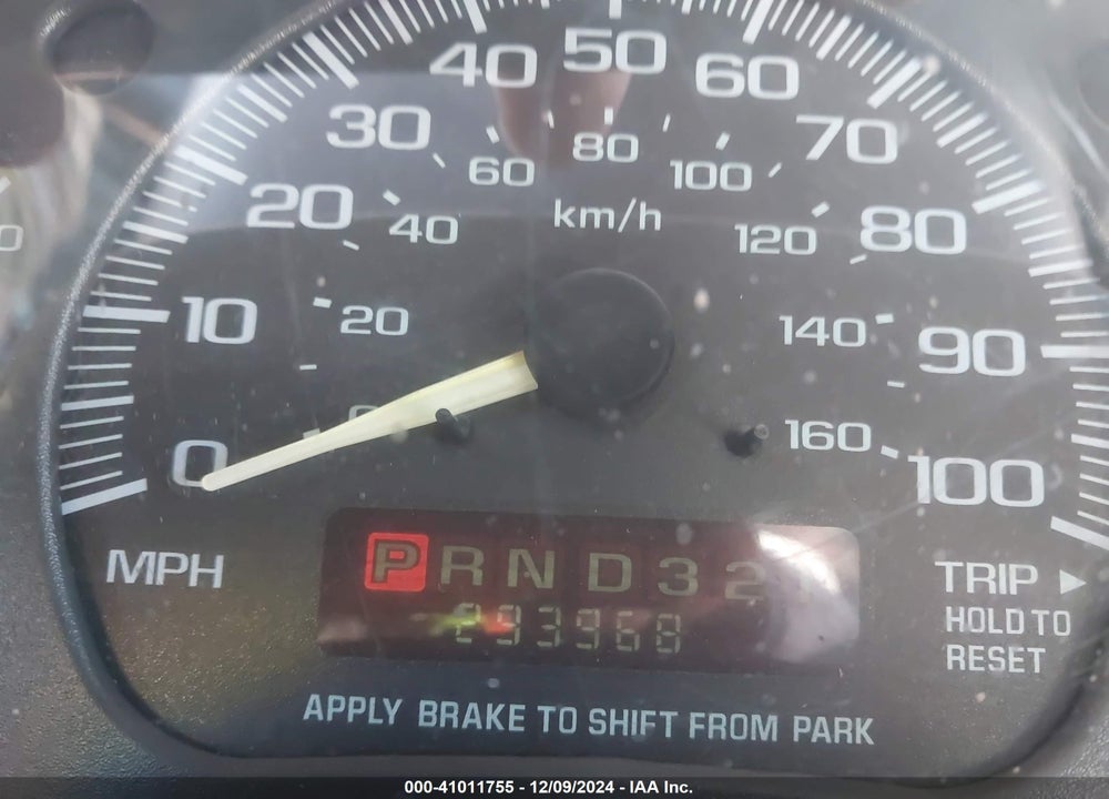 2000 GMC SAFARI SL VIN: 1GKDM19W7YB521546