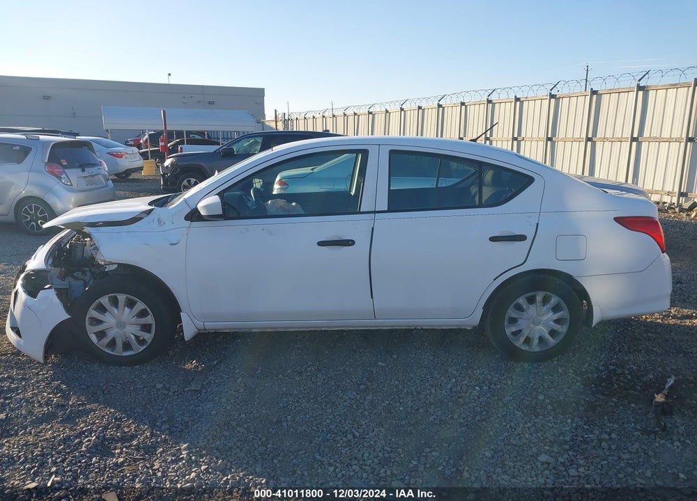 2016 NISSAN VERSA 1.6 S+ VIN: 3N1CN7AP1GL836208