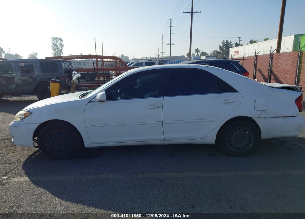 2005 TOYOTA CAMRY LE VIN: 4T1BE32K35U586070