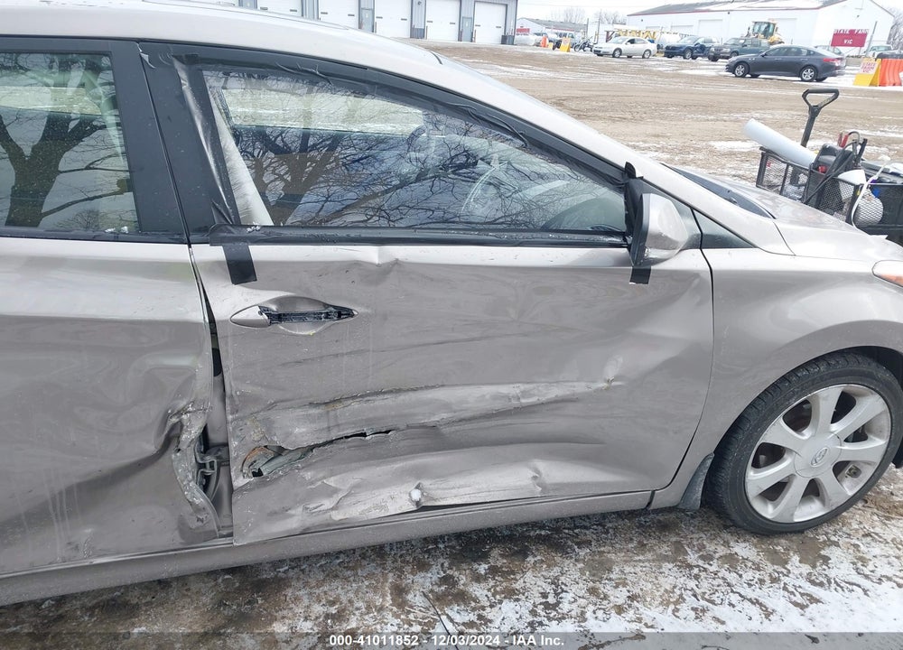 2013 HYUNDAI ELANTRA LIMITED VIN: 5NPDH4AE3DH175928