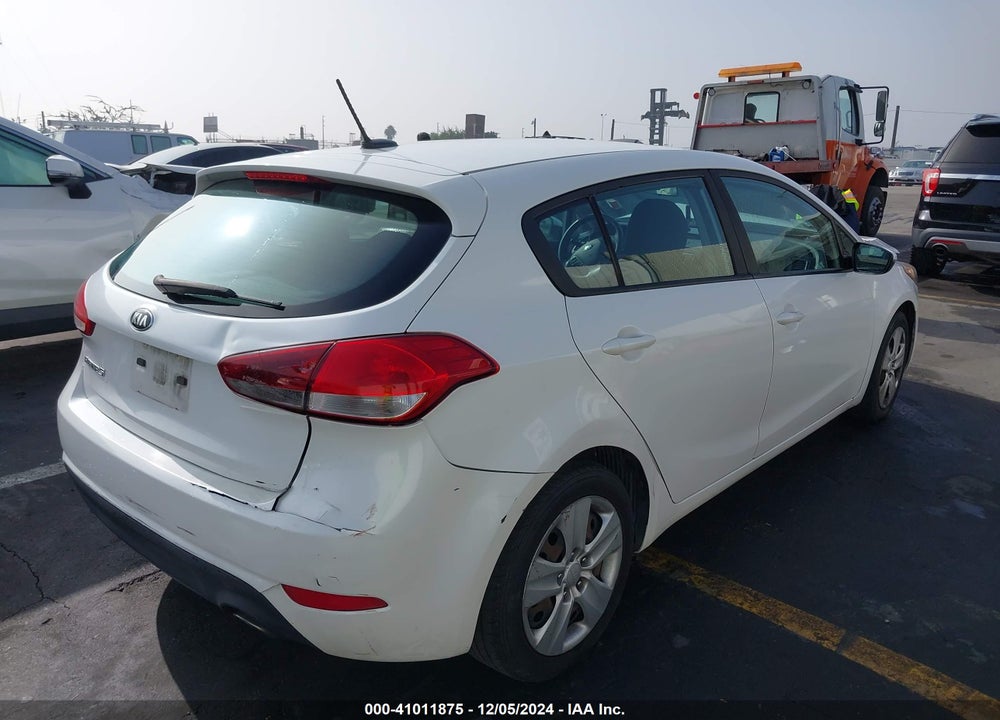 2016 KIA FORTE LX VIN: KNAFK5A85G5652967