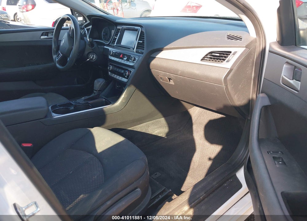 2018 HYUNDAI SONATA VIN: 5NPE24AF2JH614773