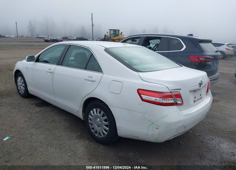 2011 TOYOTA CAMRY LE VIN: 4T1BF3EK4BU698896