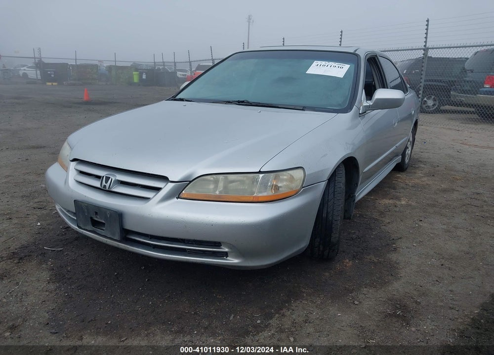 2001 HONDA ACCORD 2.3 EX VIN: JHMCG66081C023348