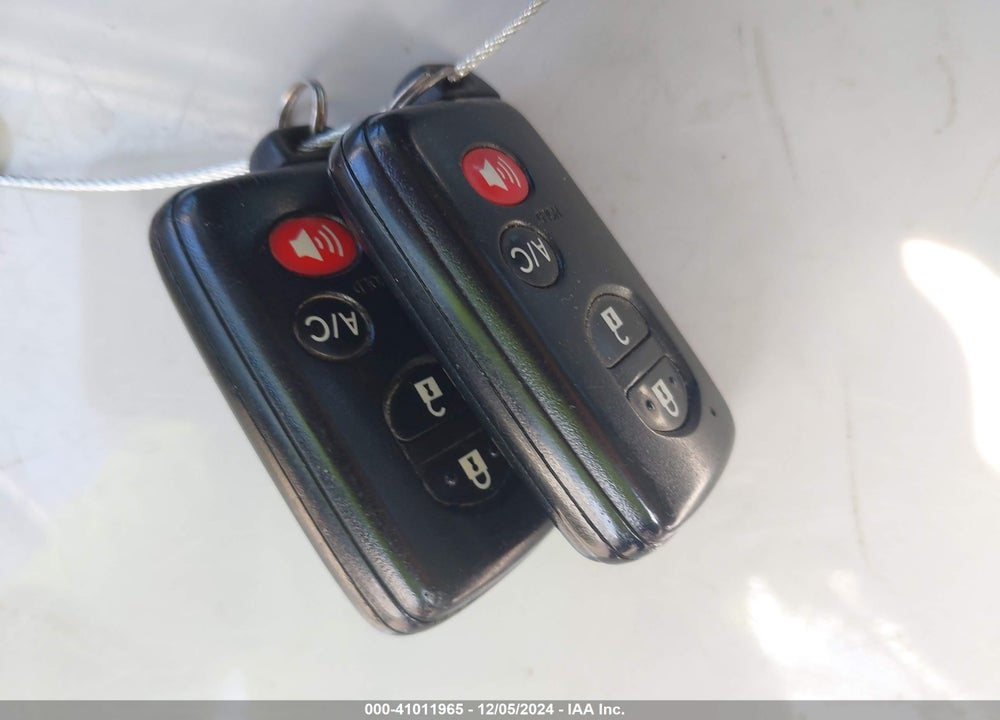 2010 TOYOTA PRIUS III VIN: JTDKN3DU8A0146219