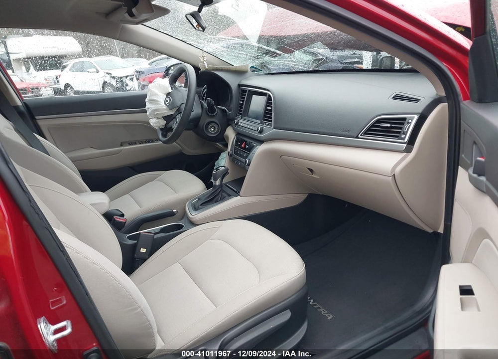 2017 HYUNDAI ELANTRA VIN: KMHD84LF9HU194920