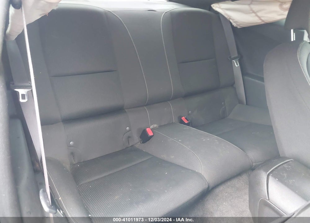 2015 CHEVROLET CAMARO 1LT VIN: 2G1FD1E3XF9302118