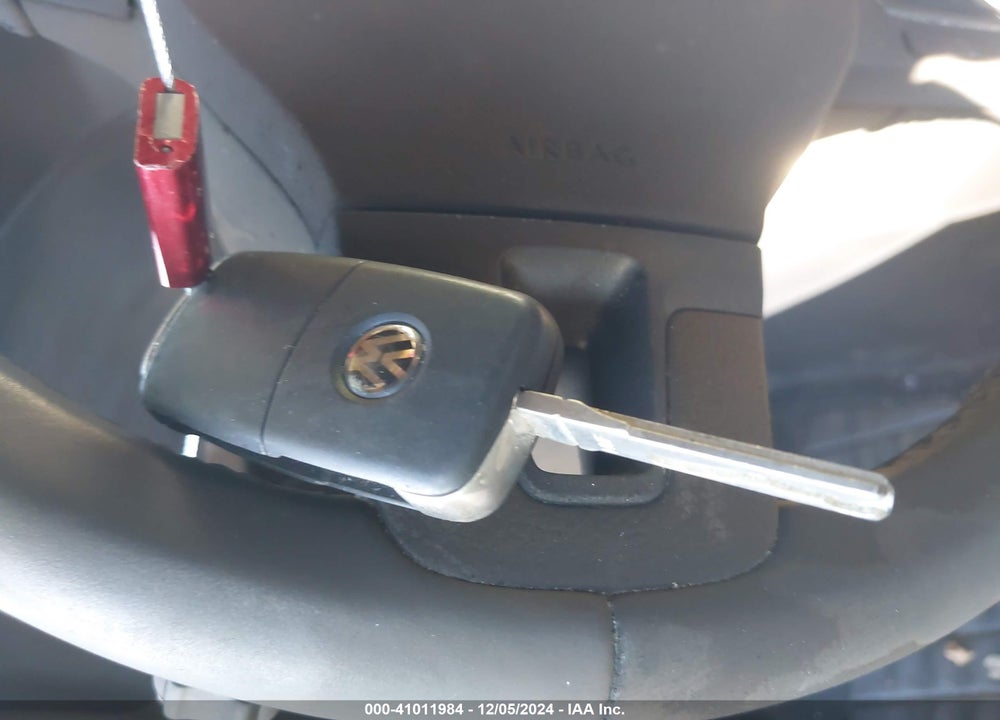 2017 VOLKSWAGEN TIGUAN 2.0T S VIN: WVGBV7AX8HK017137