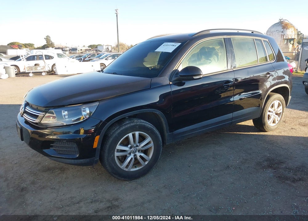 2017 VOLKSWAGEN TIGUAN 2.0T S VIN: WVGBV7AX8HK017137