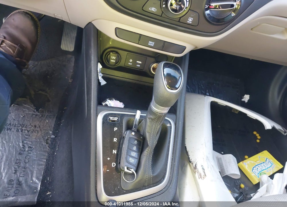 2019 HYUNDAI ACCENT SEL VIN: 3KPC24A37KE061329
