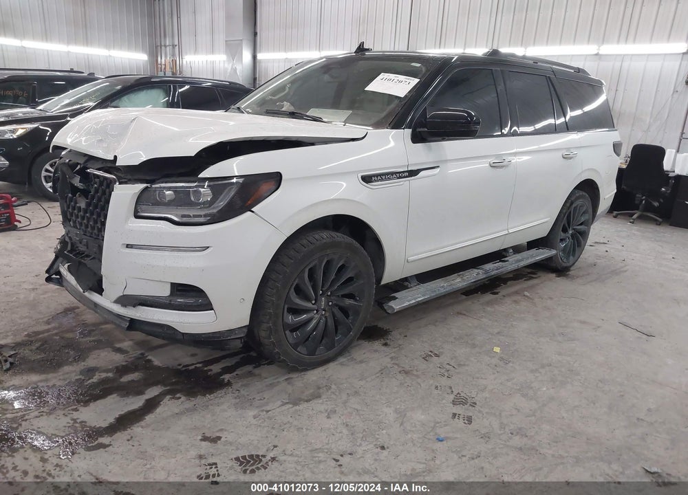 2023 LINCOLN NAVIGATOR BLACK LABEL VIN: 5LMJJ2TGXPEL05520
