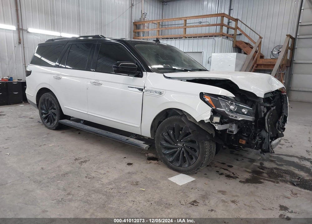 2023 LINCOLN NAVIGATOR BLACK LABEL VIN: 5LMJJ2TGXPEL05520