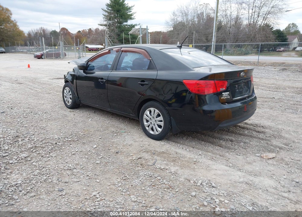 2010 KIA FORTE LX VIN: KNAFT4A29A5107915