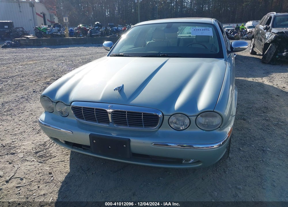 2005 JAGUAR XJ VANDEN PLAS VIN: SAJWA82CX5SG42710