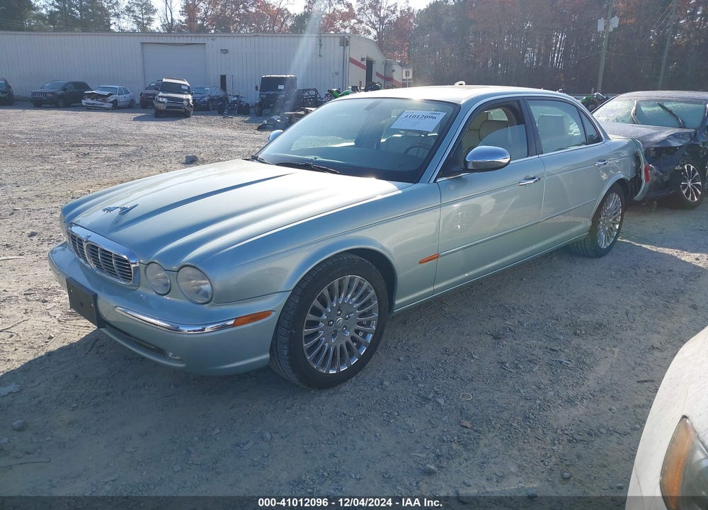 2005 JAGUAR XJ VANDEN PLAS VIN: SAJWA82CX5SG42710