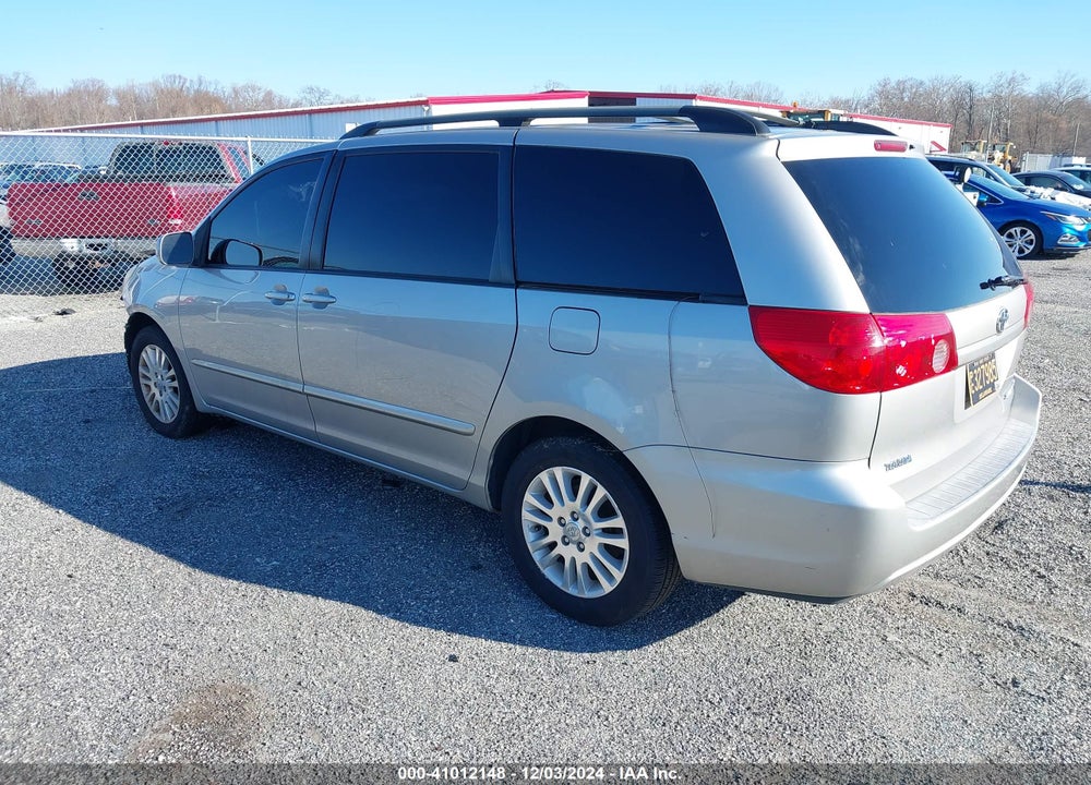 2007 TOYOTA SIENNA XLE VIN: 5TDZK22C07S028005