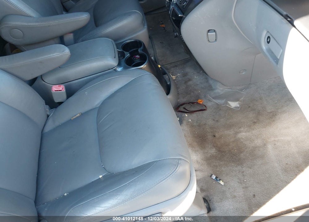 2007 TOYOTA SIENNA XLE VIN: 5TDZK22C07S028005