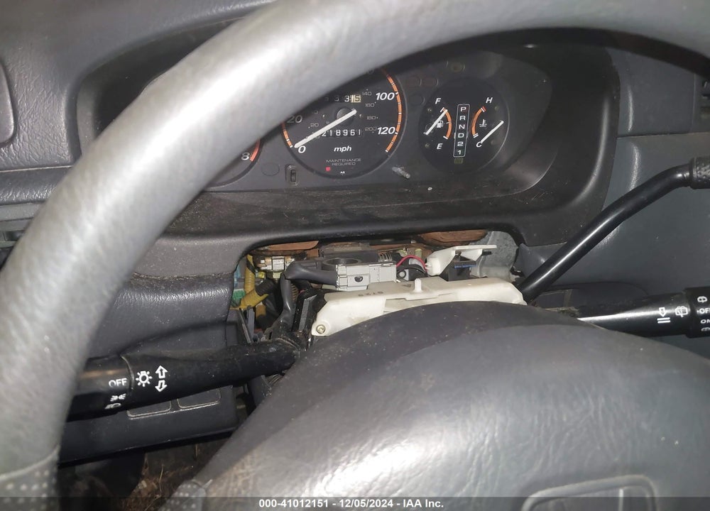 1999 HONDA CR-V EX VIN: JHLRD1863XC070257