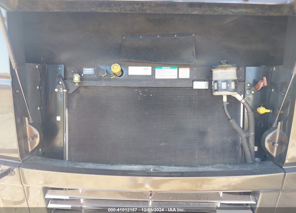 2019 FREIGHTLINER CHASSIS XC VIN: 4UZACHFC2KCKU9196