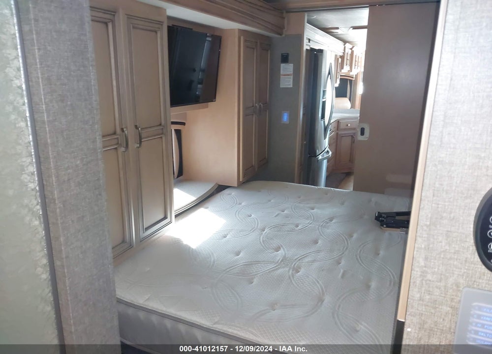 2019 FREIGHTLINER CHASSIS XC VIN: 4UZACHFC2KCKU9196