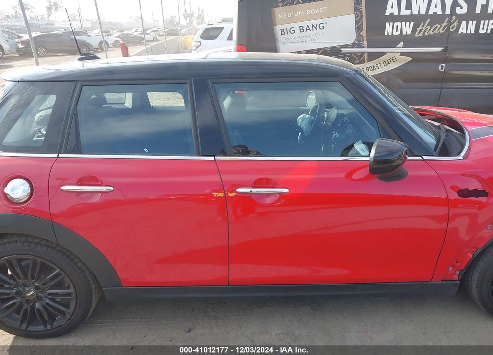 2022 MINI HARDTOP COOPER S VIN: WMW53DK0XN2R05081