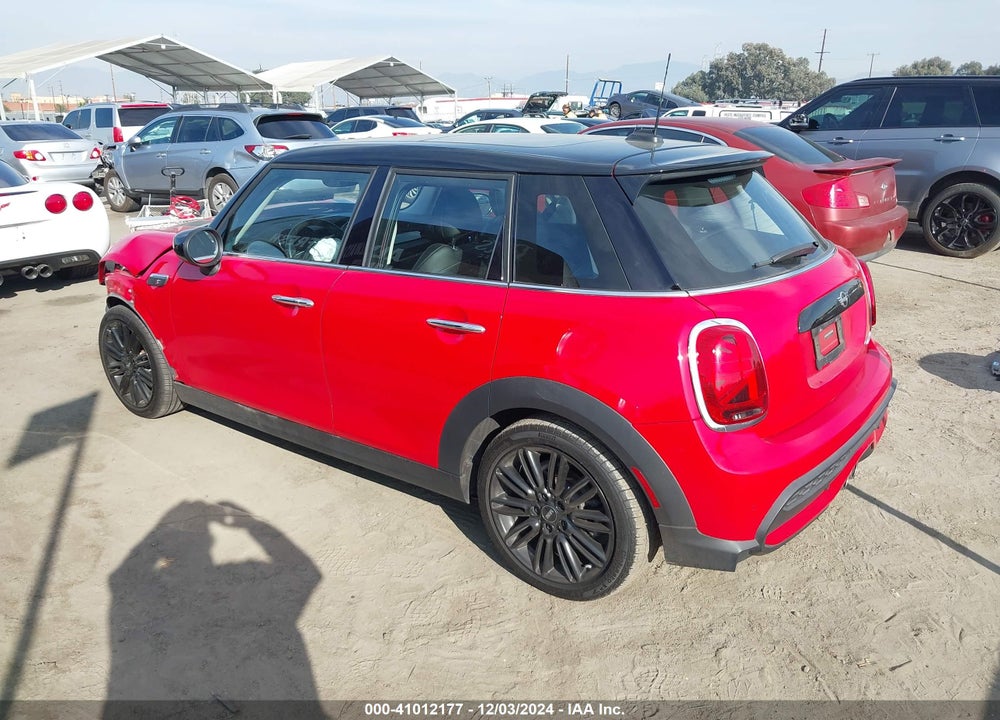 2022 MINI HARDTOP COOPER S VIN: WMW53DK0XN2R05081