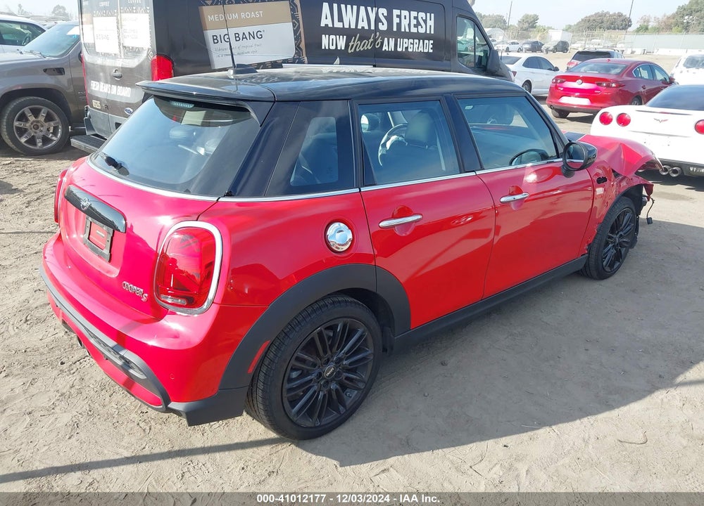 2022 MINI HARDTOP COOPER S VIN: WMW53DK0XN2R05081