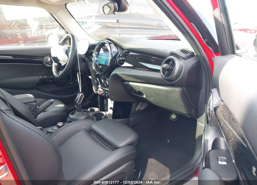 2022 MINI HARDTOP COOPER S VIN: WMW53DK0XN2R05081